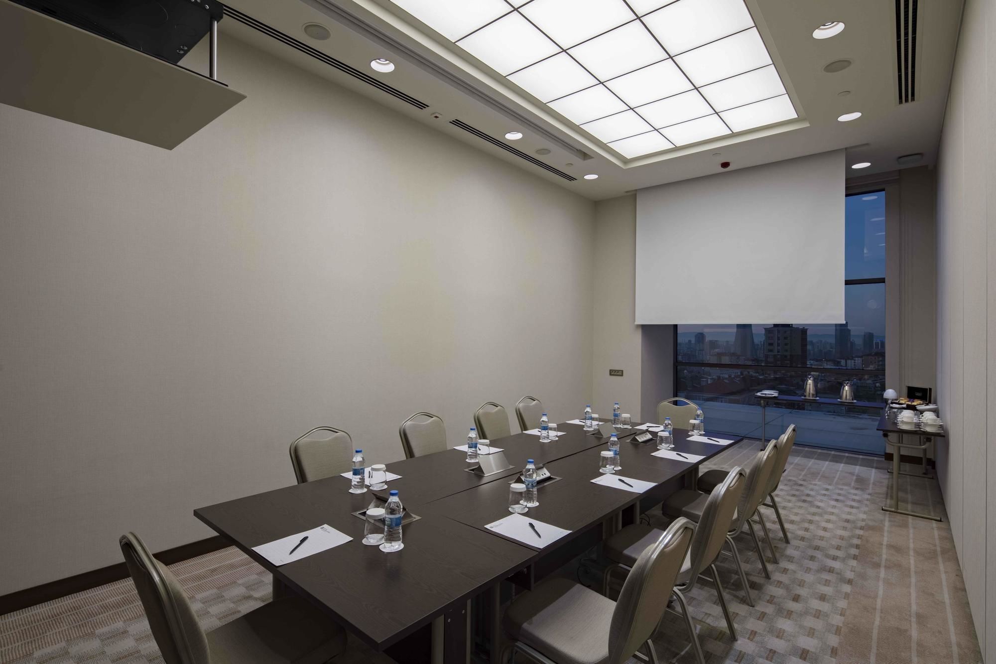 Hotel Doubletree By Hilton Umraniye 5*
